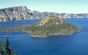 火山湖國家公園