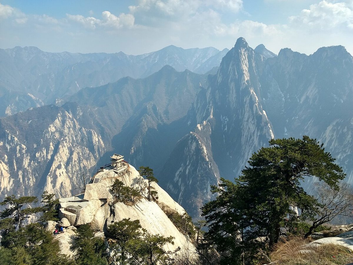 华山