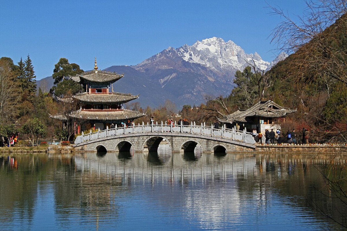 玉龙雪山