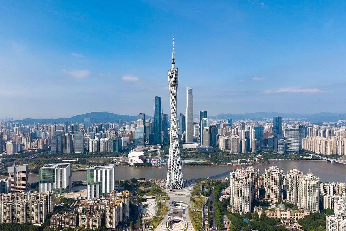 广州塔与珠江两岸城市天际线，广东广州