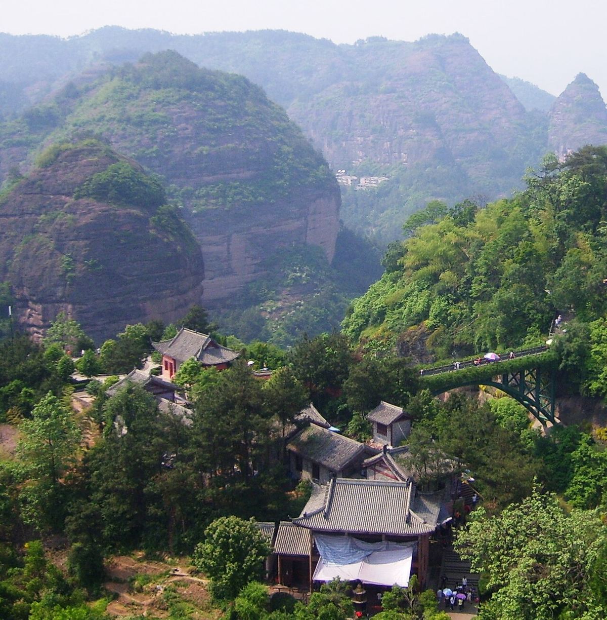 浙江永康方岩丹霞山景
